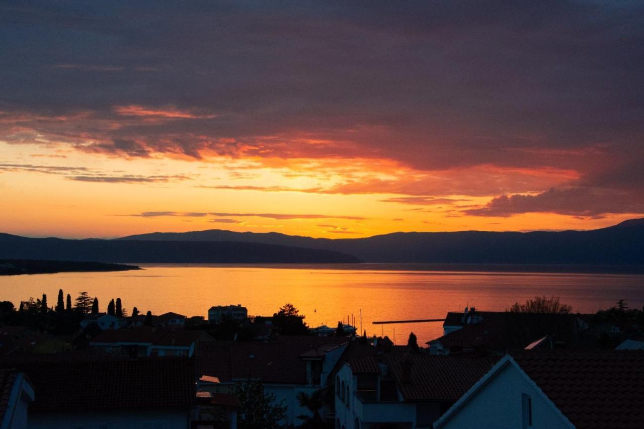 Apartments Dilja Malinska Eksteriør billede