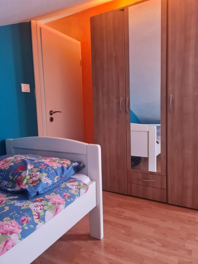 Apartments Dilja Malinska Eksteriør billede